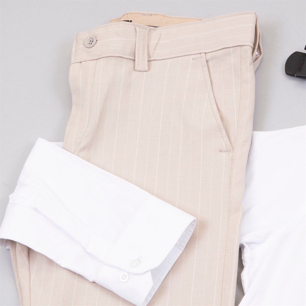 Bej Çizgili Pantolon Gömlek Ayakkabı Kombin