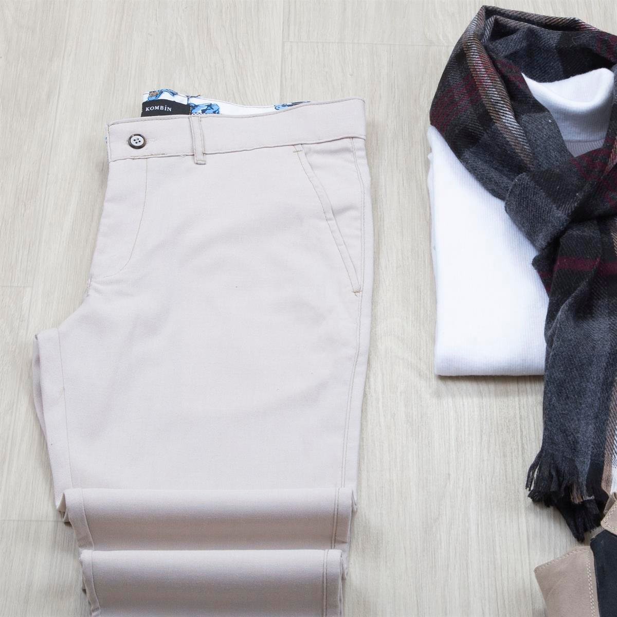 Bej Desenli Kaşe Kaban Boğazlı Body Pantolon Bot Kombin