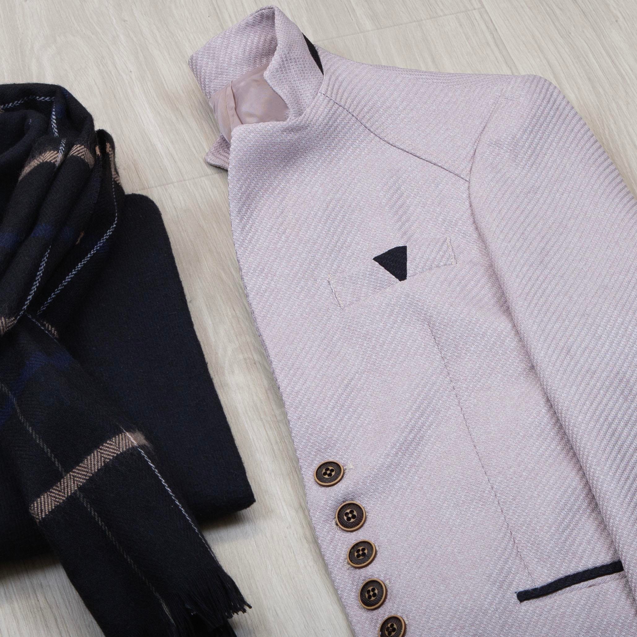 Bej Dik Yaka Blazer Ceket Boğazlı Body Pantolon Bot Kombin