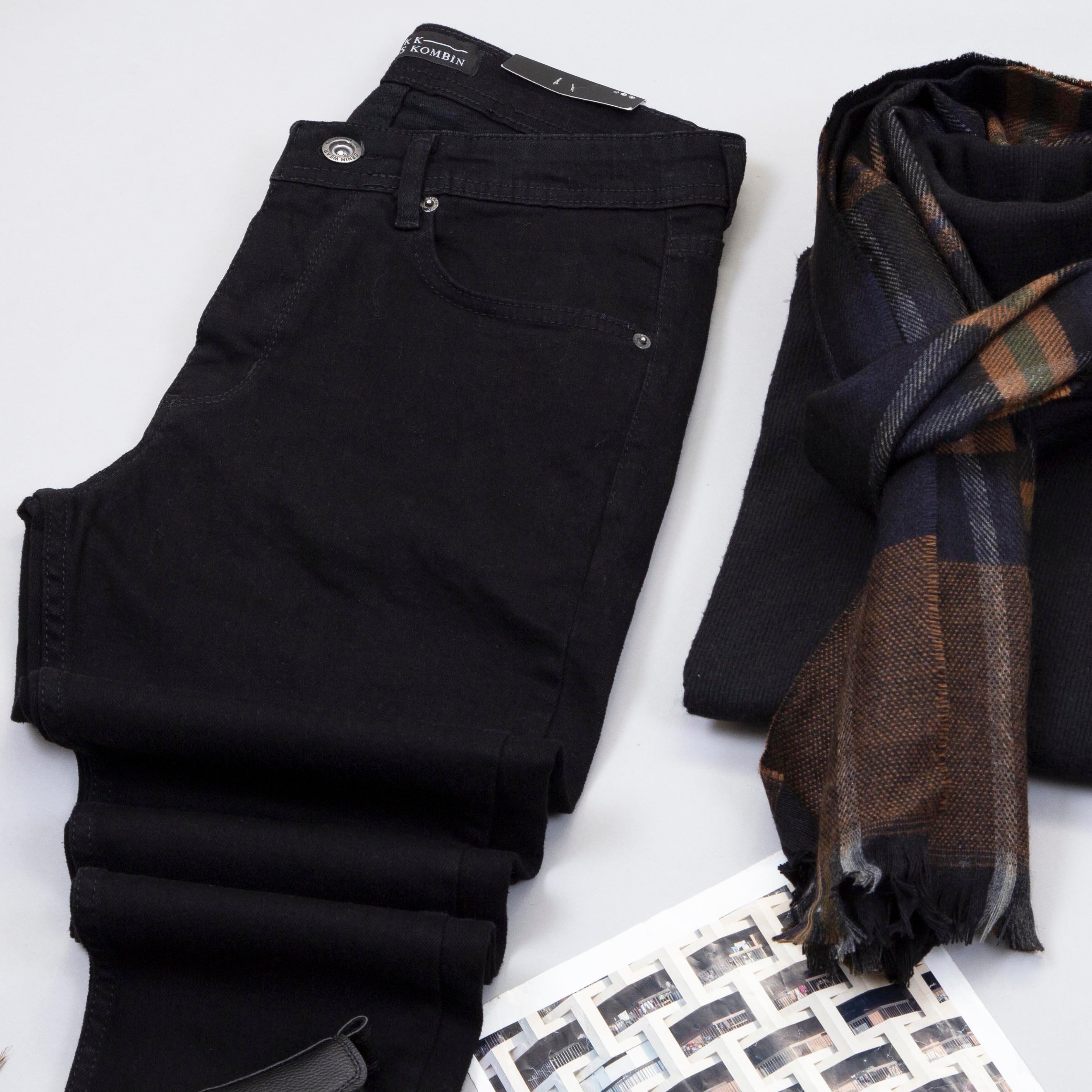 Bej Dik Yaka Blazer Ceket Boğazlı Body Pantolon Atkı Bot Kombin