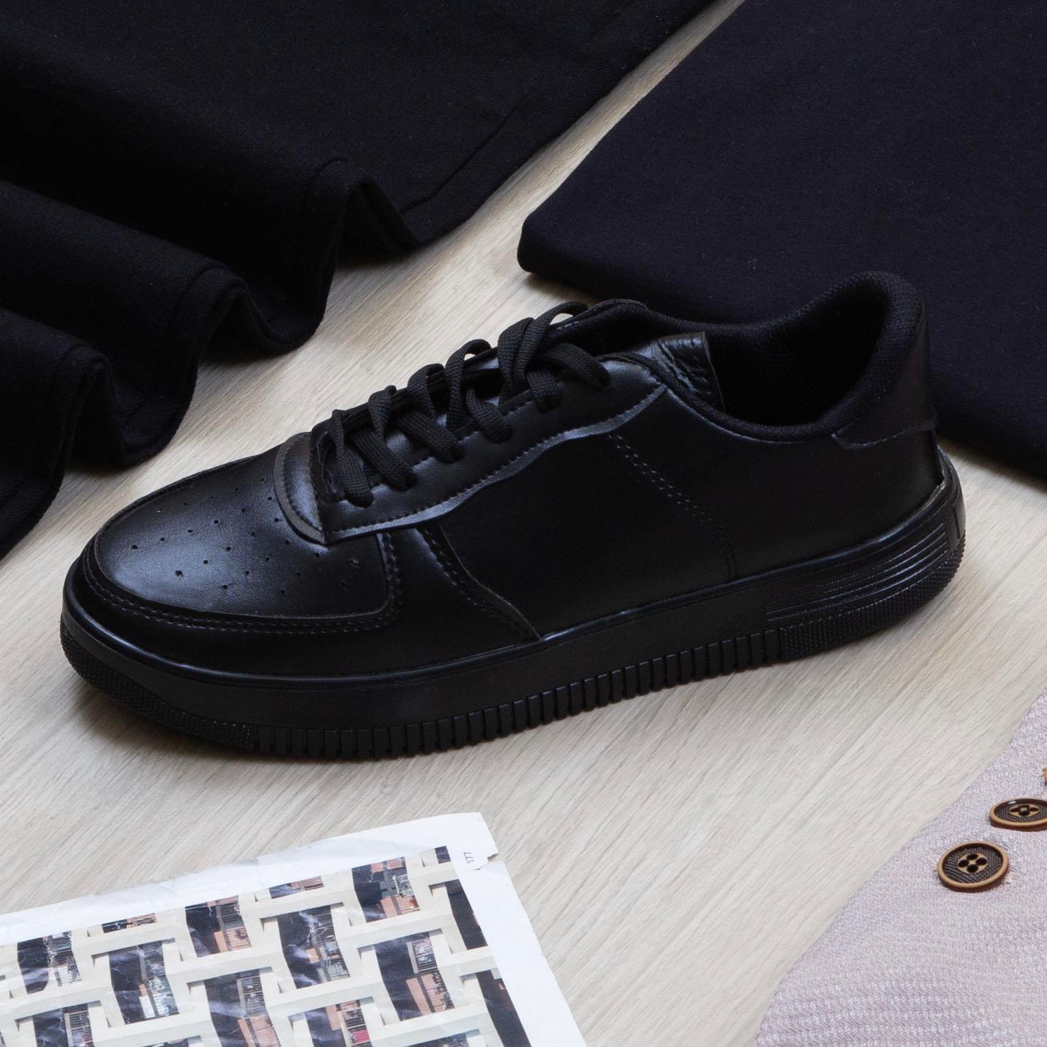 Bej Dik Yaka Blazer Ceket Tişört Pantolon Ayakkabı Kombin