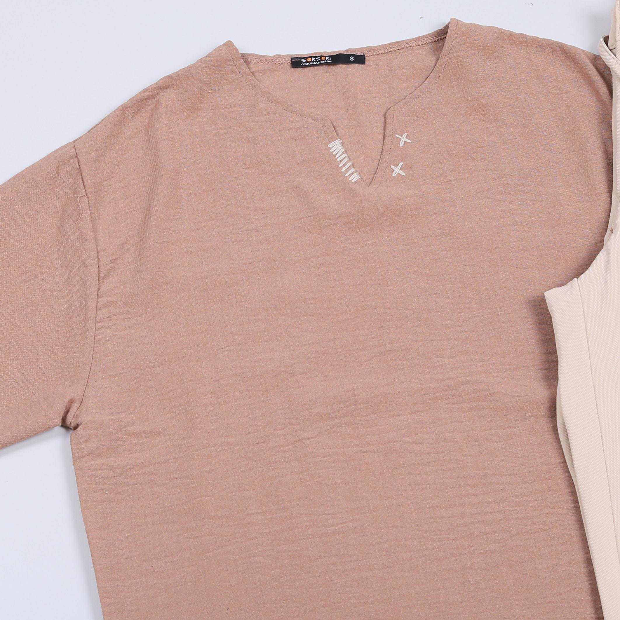 Bej Etnik Desenli Oversize Tişört Kombini