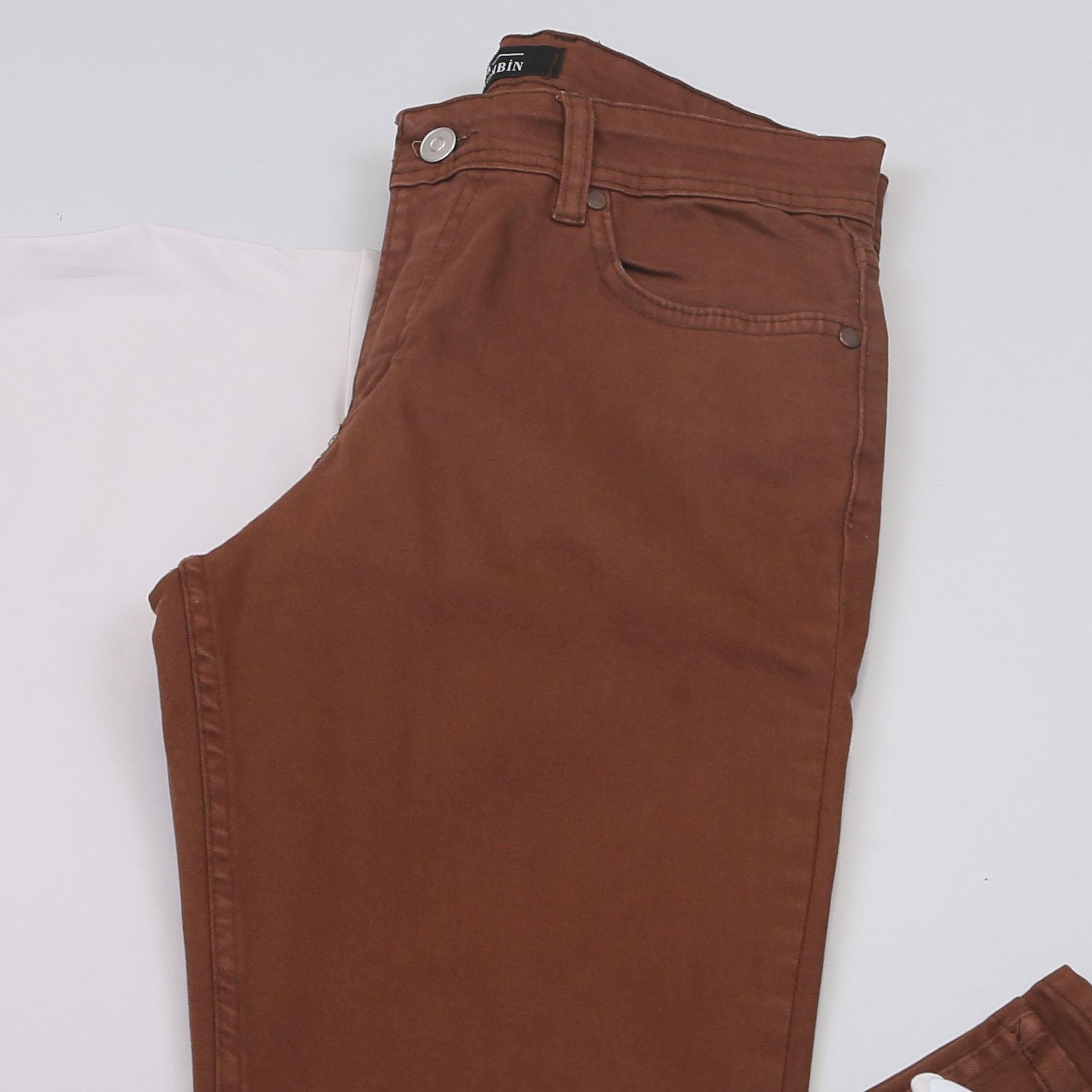 Bej Forma Kumaş Polo Yaka Tişört Pantolon Ayakkabı Kombin