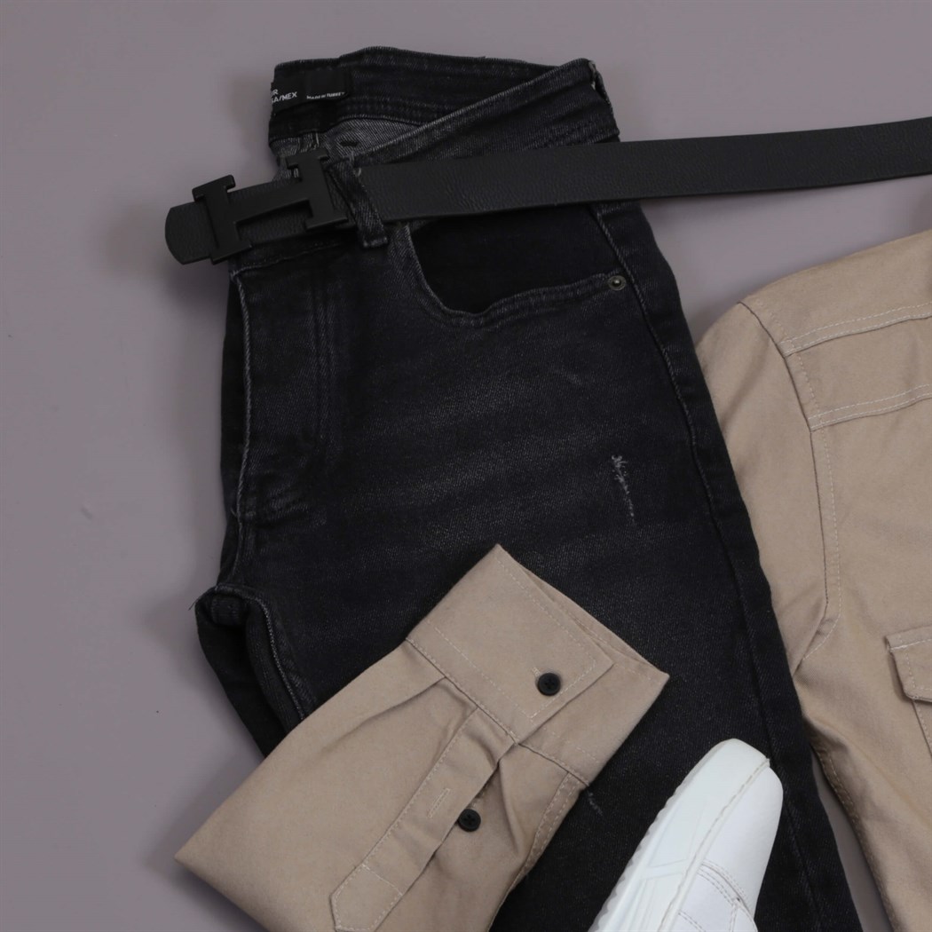 Bej Gömek Pantolon Ayakkabı Kombini