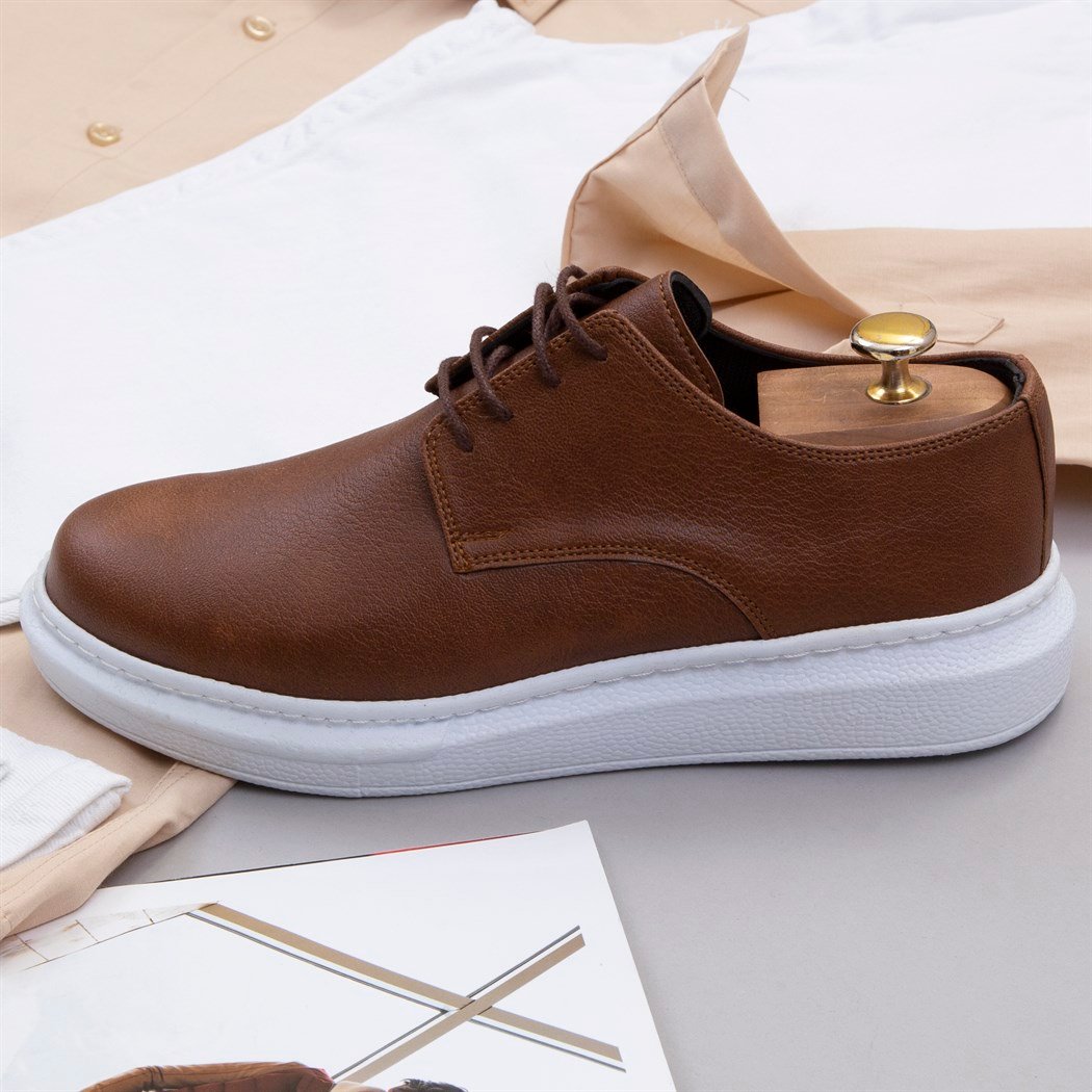 Bej Gömlek Beyaz Kot Pantolon Ayakkabı Kombin