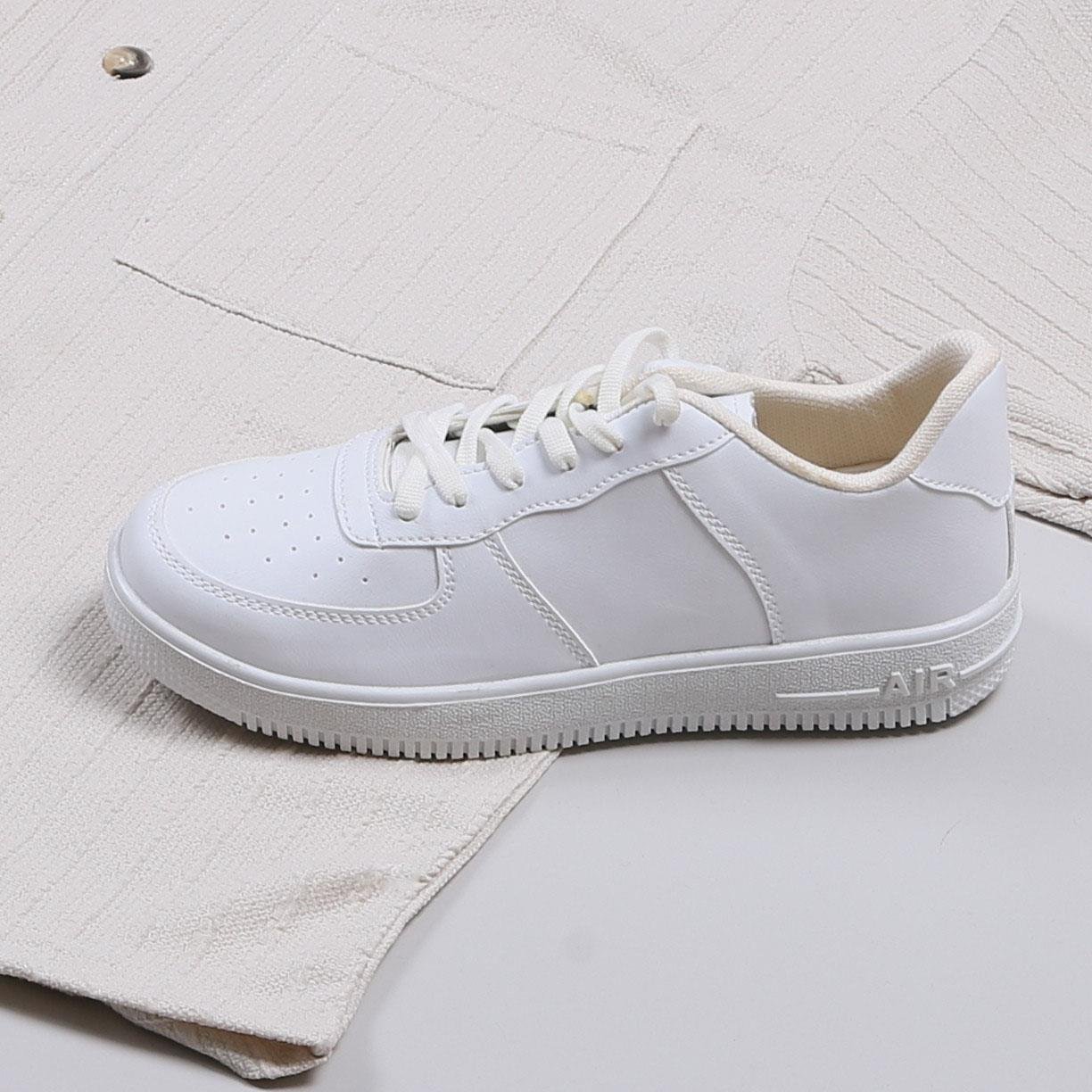 Bej Gömlek Kahve Şort Ayakkabı Kombin