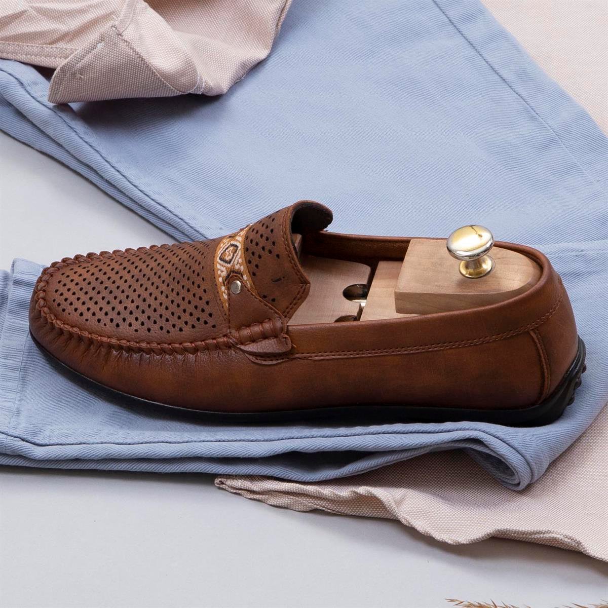 Bej Gömlek Pantolon Ayakkabı Kombin