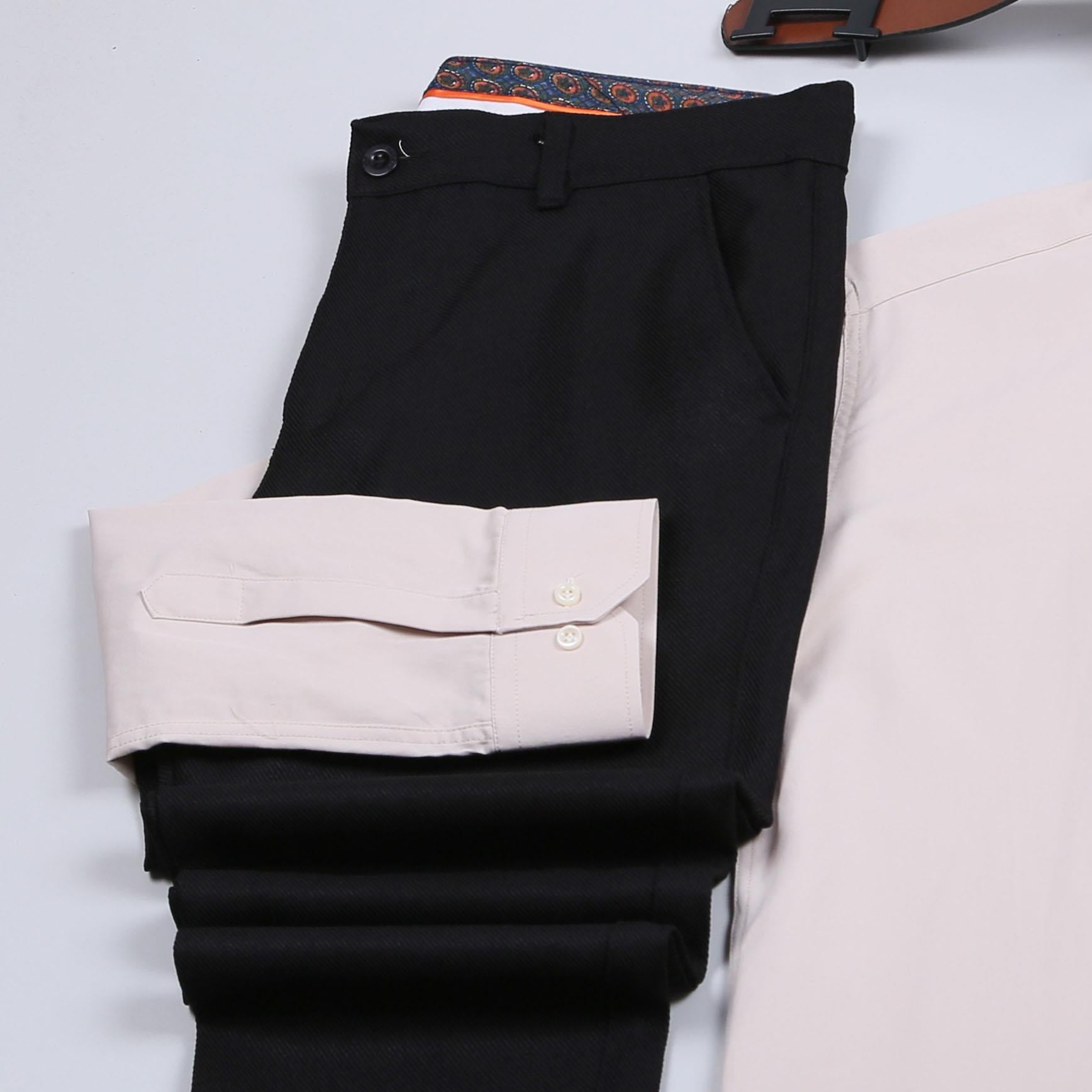 Bej Gömlek Siyah Pantolon Ayakkabı Kombin