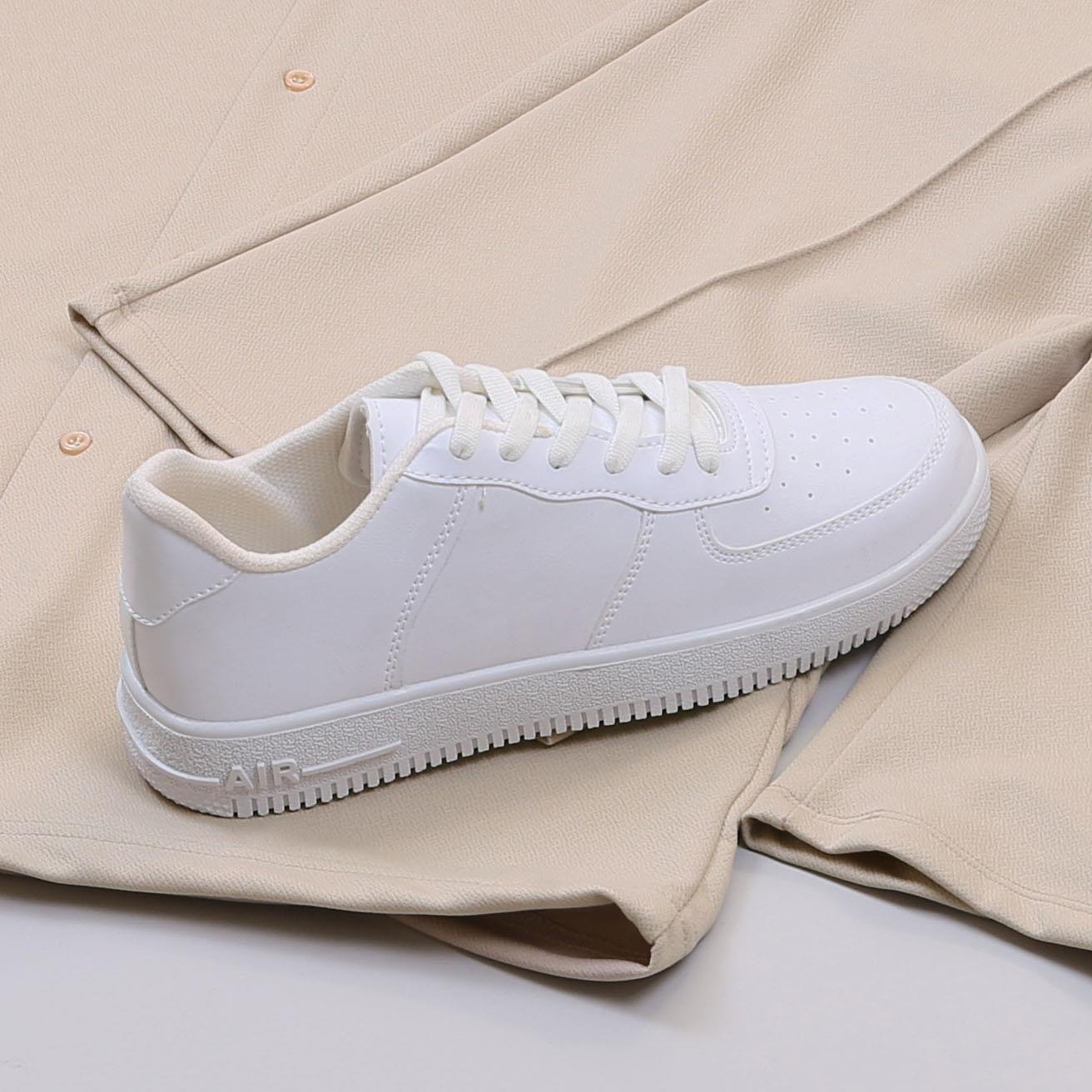 Bej Gömlek Şort  Ayakkabı Kombin