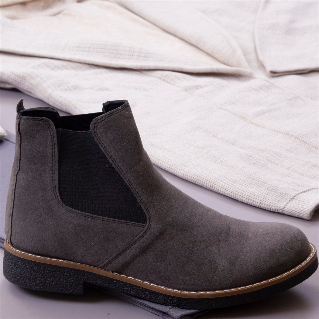 Bej Hırka Kazak Pantolon Bot Kombin