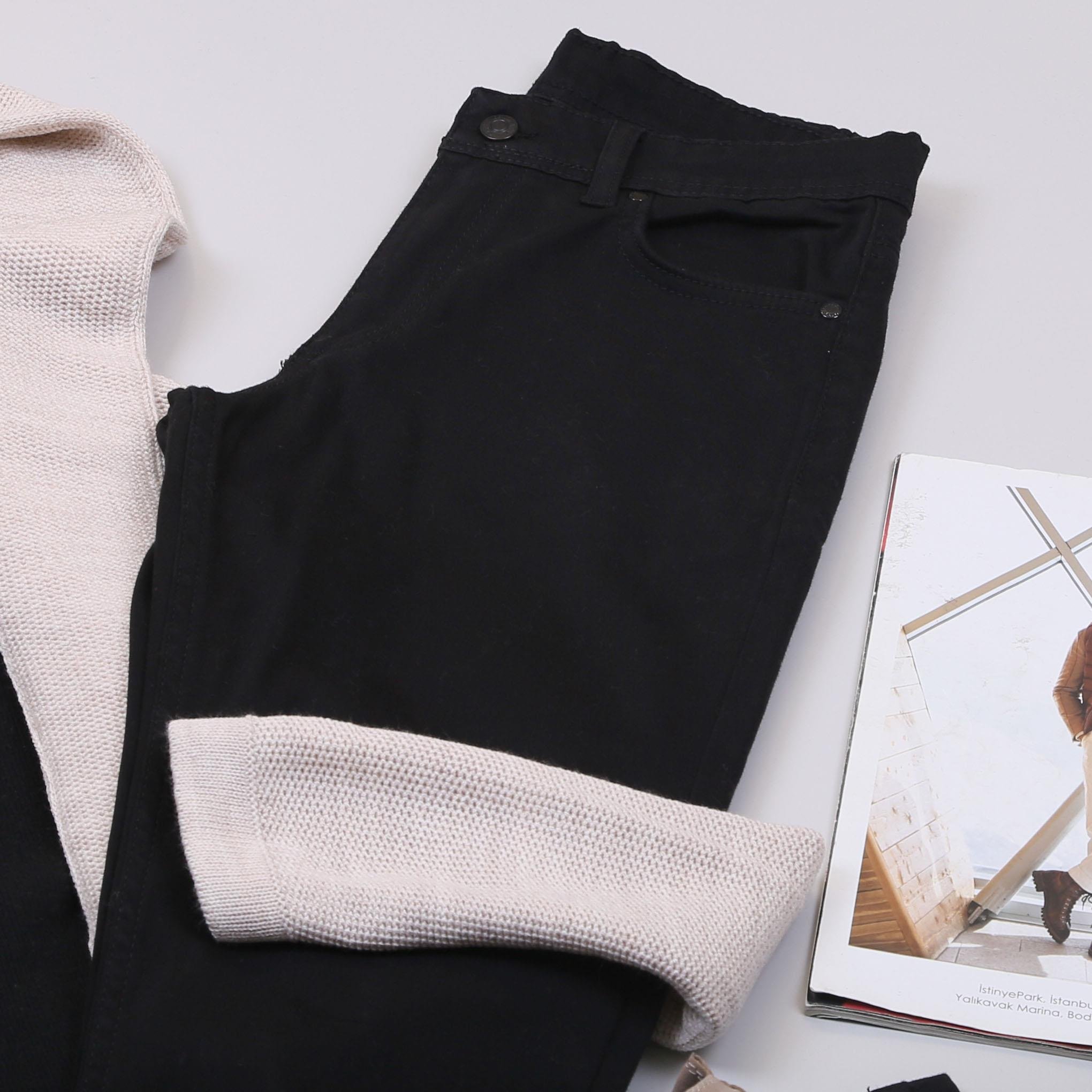 Bej Kapşonlu Hırka Boğazlı Body Pantolon Bot Kombin