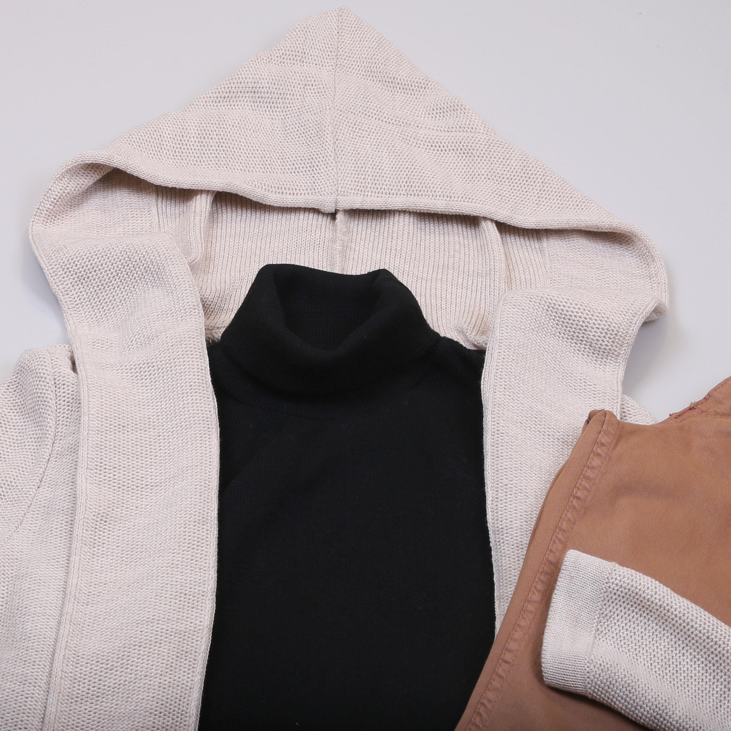 Bej Kapşonlu Hırka Boğazlı Body Pantolon Bot Kombin