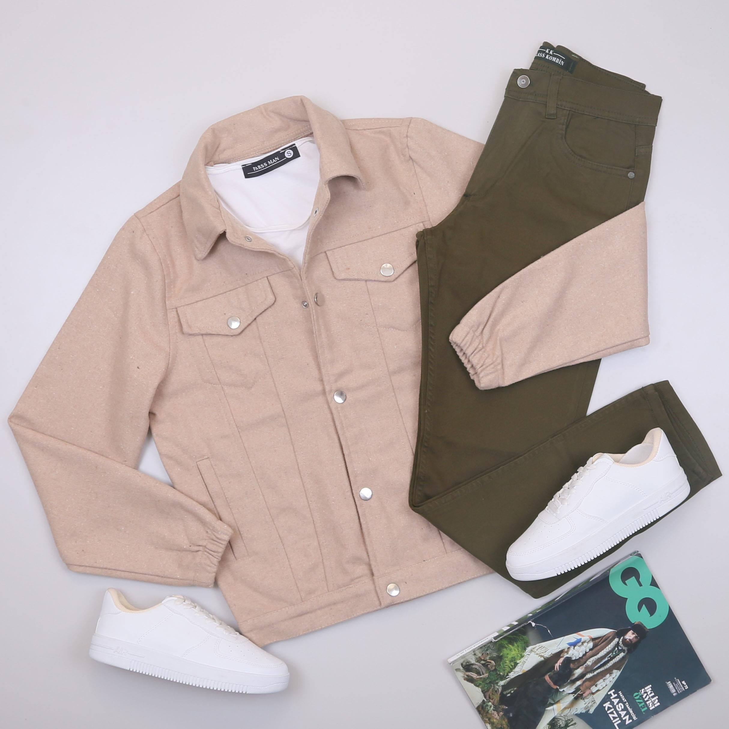 Bej Kaşe Ceket Tişört Pantolon Ayakkabı Kombin
