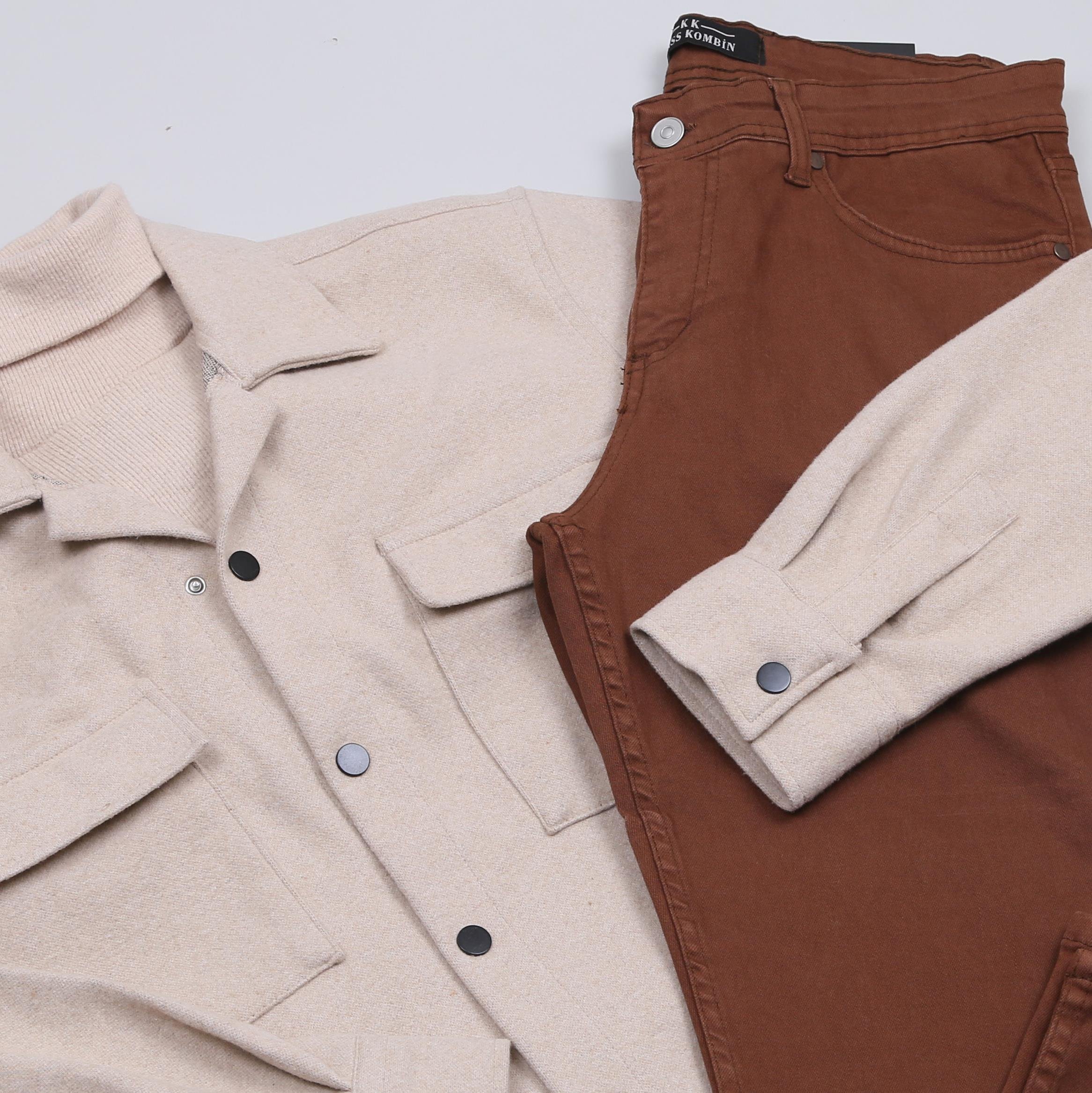 Bej Kaşe Gömlek Boğazlı Body Pantolon Ayakkabı Kombin