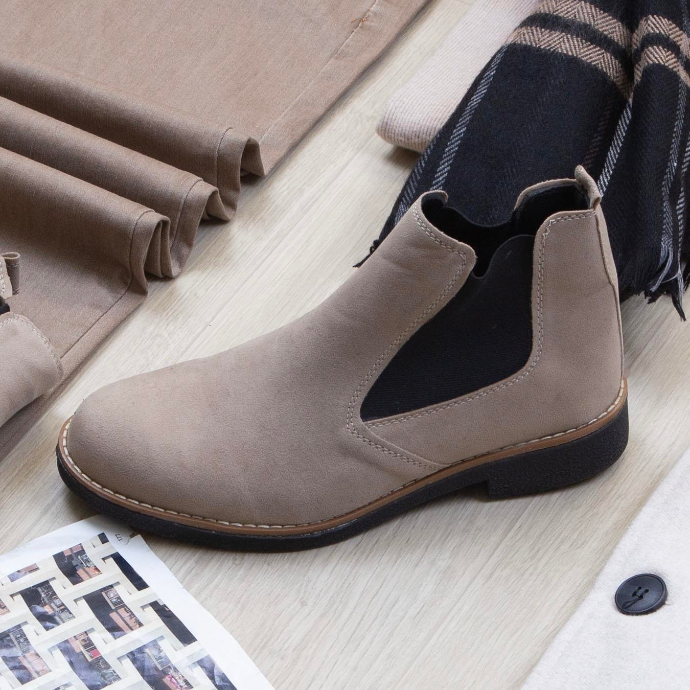 Bej Kaşe Kaban Boğazlı Body Pantolon Bot Kombin