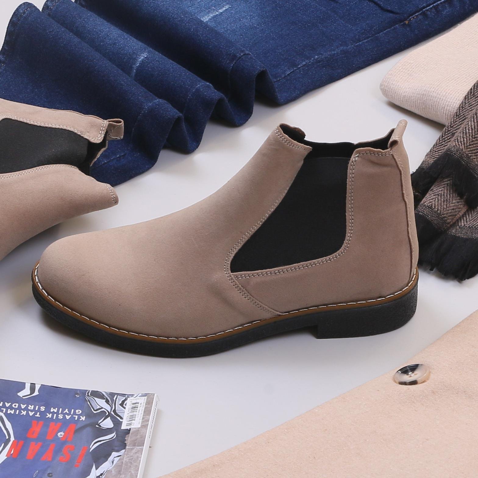 Bej Kaşe Kaban Boğazlı Body Pantolon Bot Kombin