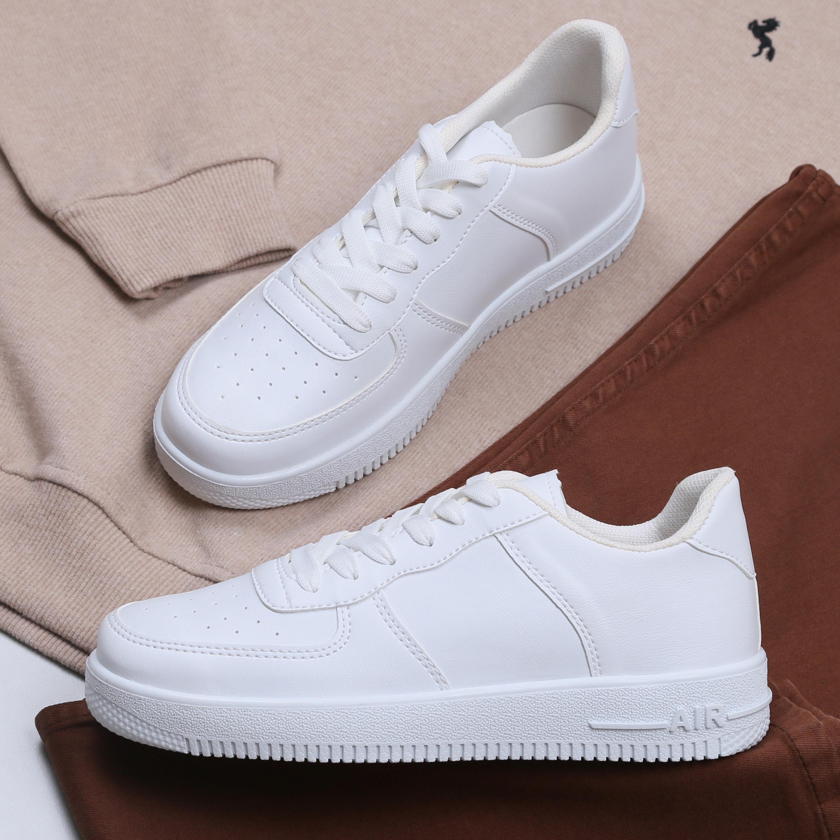 Bej Kazak Kot Pantolon Ayakkabı Kombini