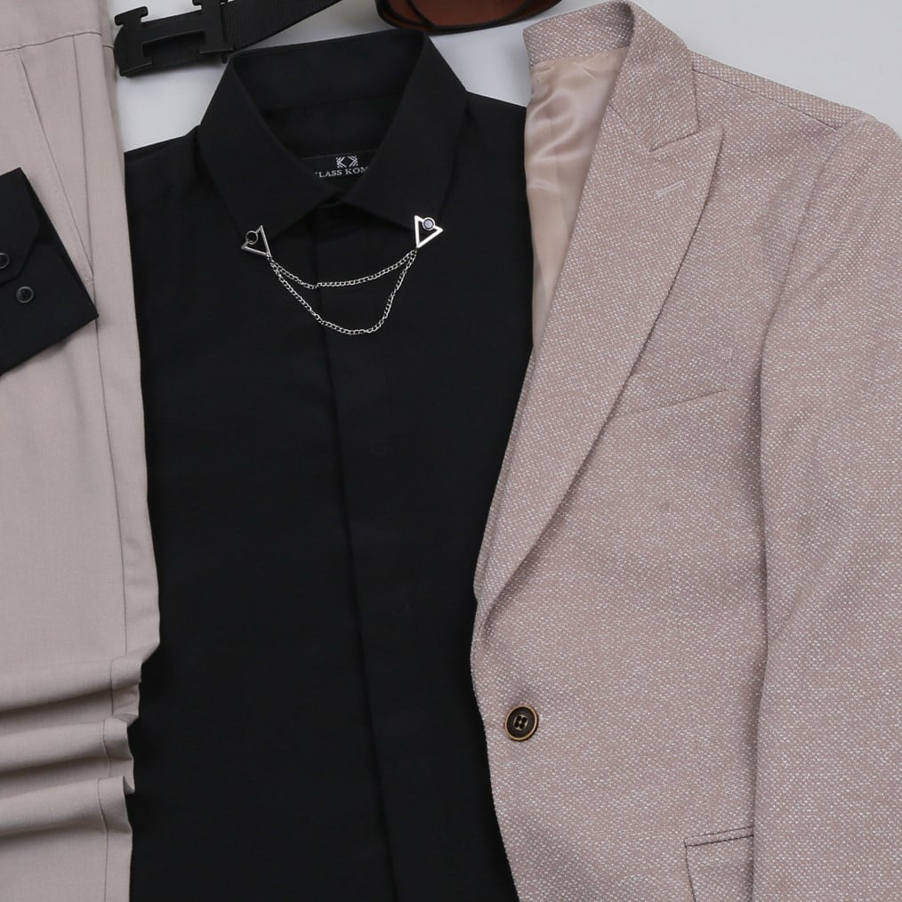 Bej Kırçıllı  Blazer Ceket Siyah Gömlek Bej Pantolon  Ayakkabı Kombin