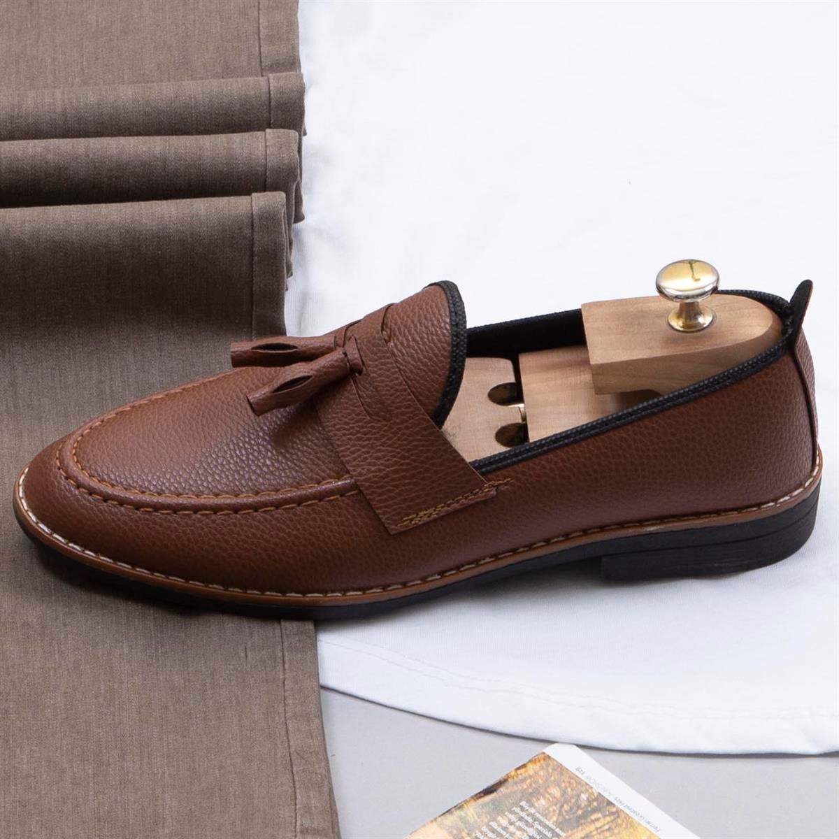 Bej Kırçıllı Blazer Ceket Tişört Pantolon Ayakkabı Kombin