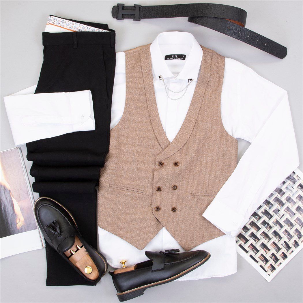 Bej Klasik Yelek Gömlek Pantolon Ayakkabı Kombin