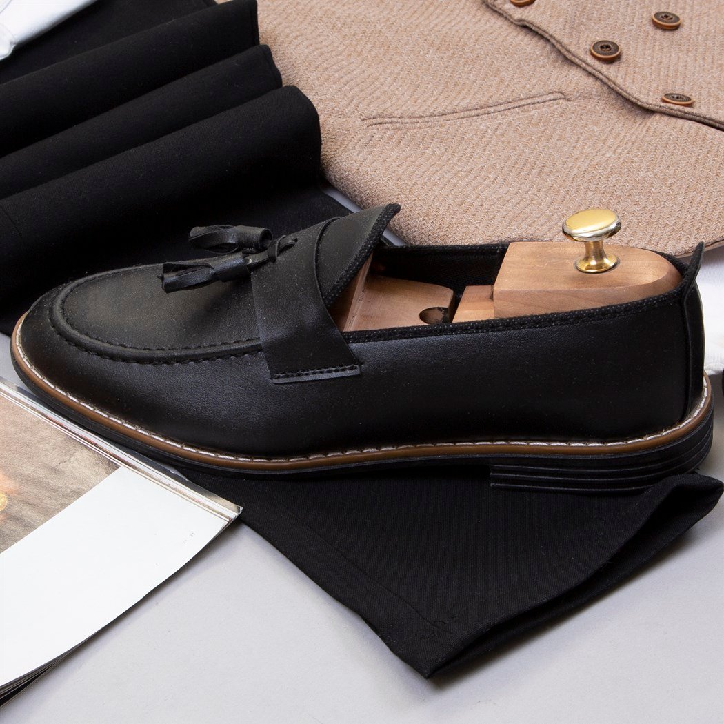 Bej Klasik Yelek Gömlek Pantolon Ayakkabı Kombin