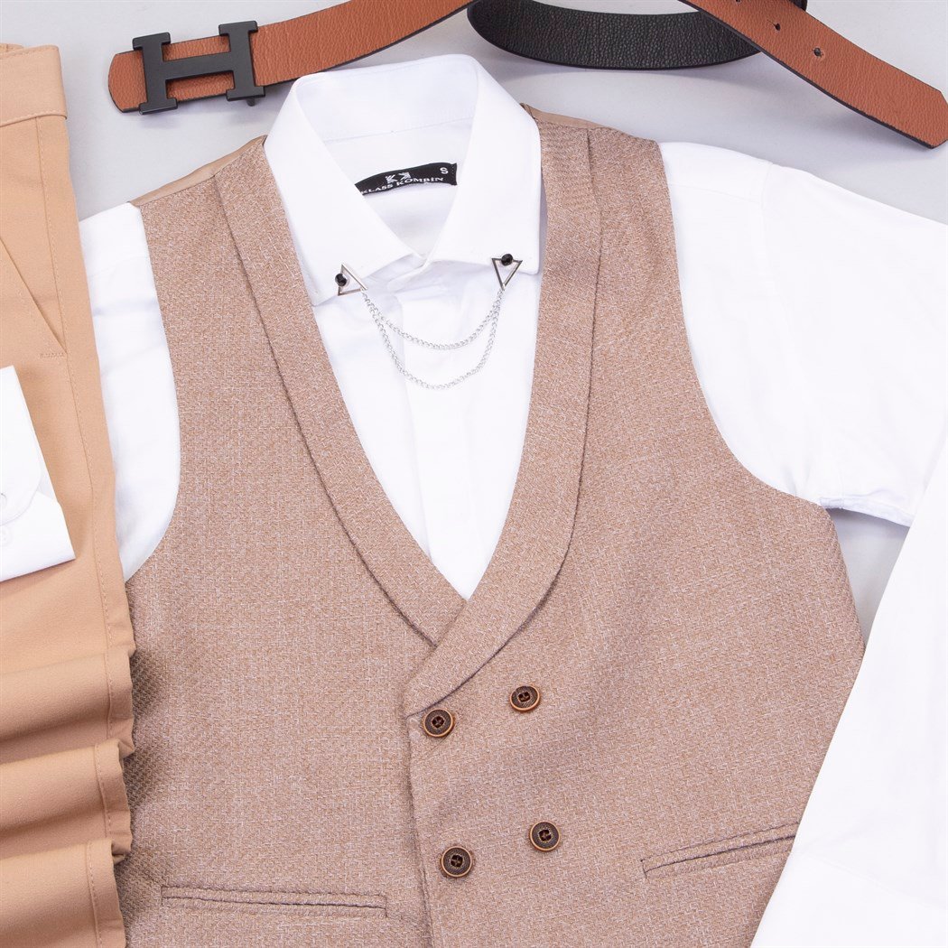 Bej Klasik Yelek Gömlek Pantolon Ayakkabı Kombin