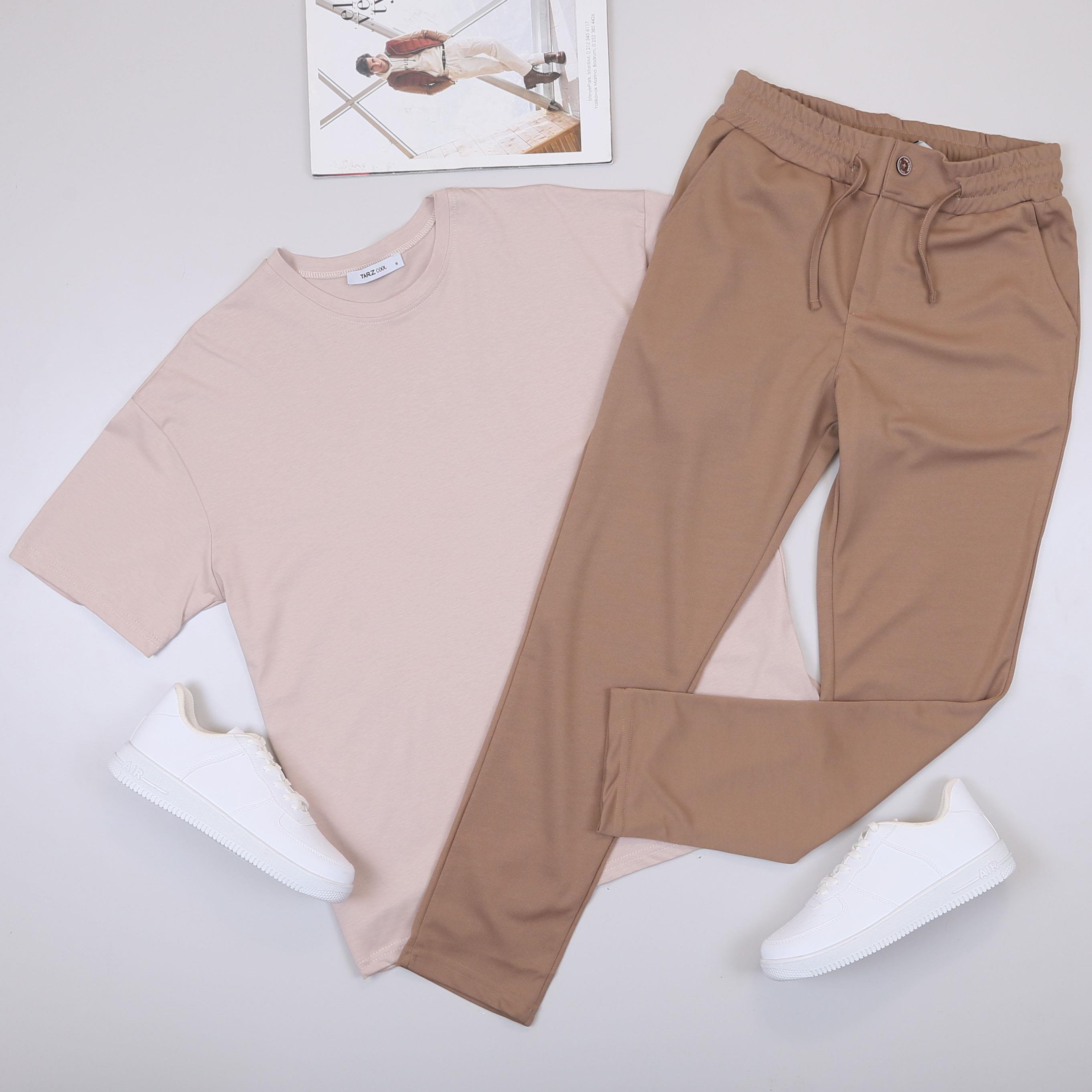 Bej Oversize Tişört Pantolon Ayakkabı Kombin