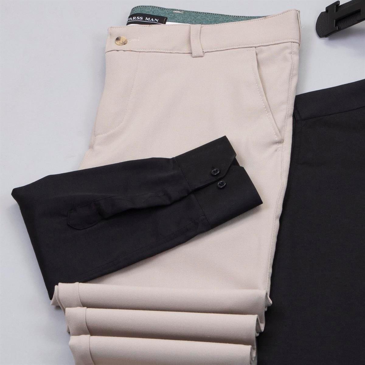 Bej Pantolon Siyah Gömlek Ayakkabı Kombin