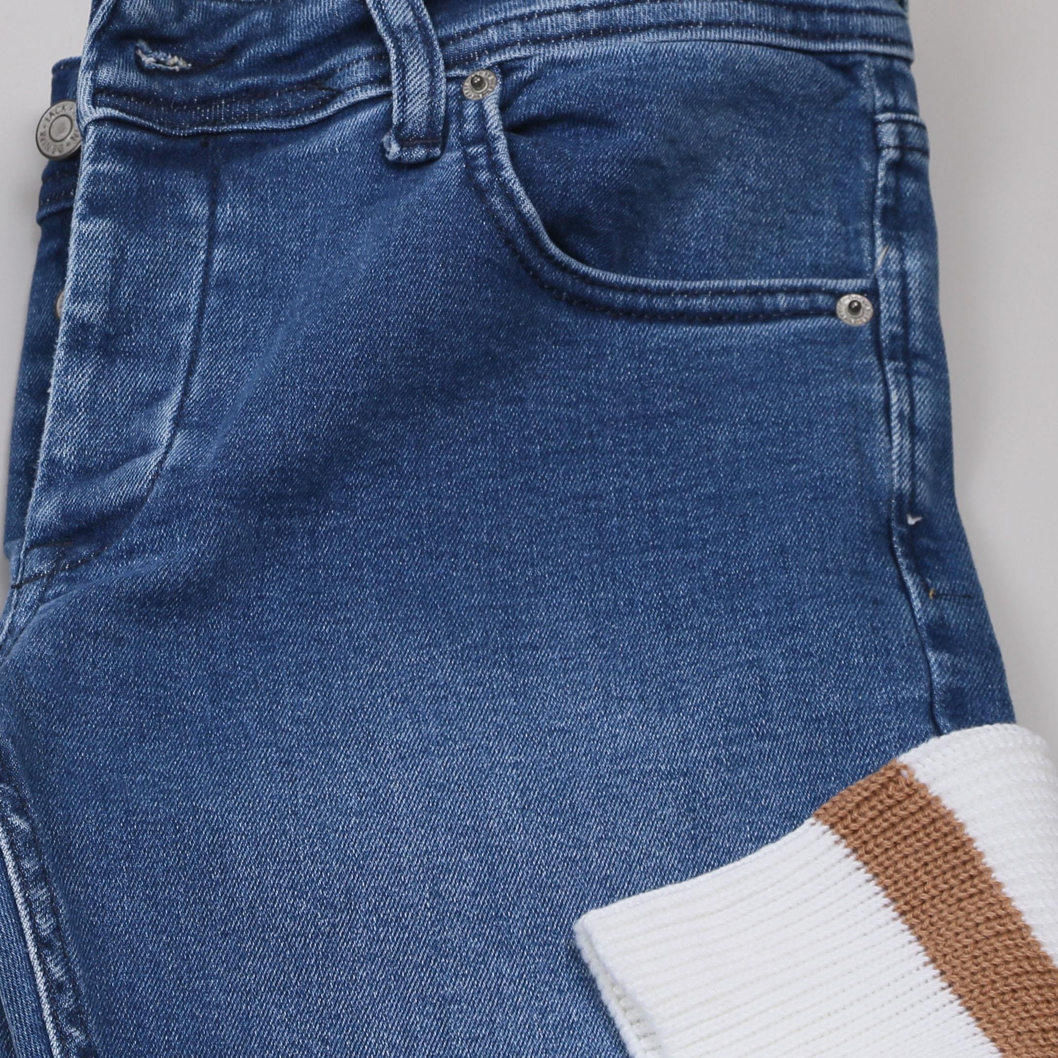 Bej Şişme Yelek Kazak Pantolon Ayakkabı Kombin