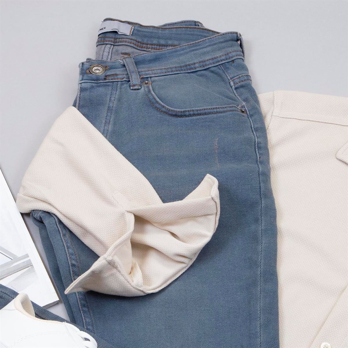 Bej Spor Gömlek Pantolon Ayakkabı Kombin