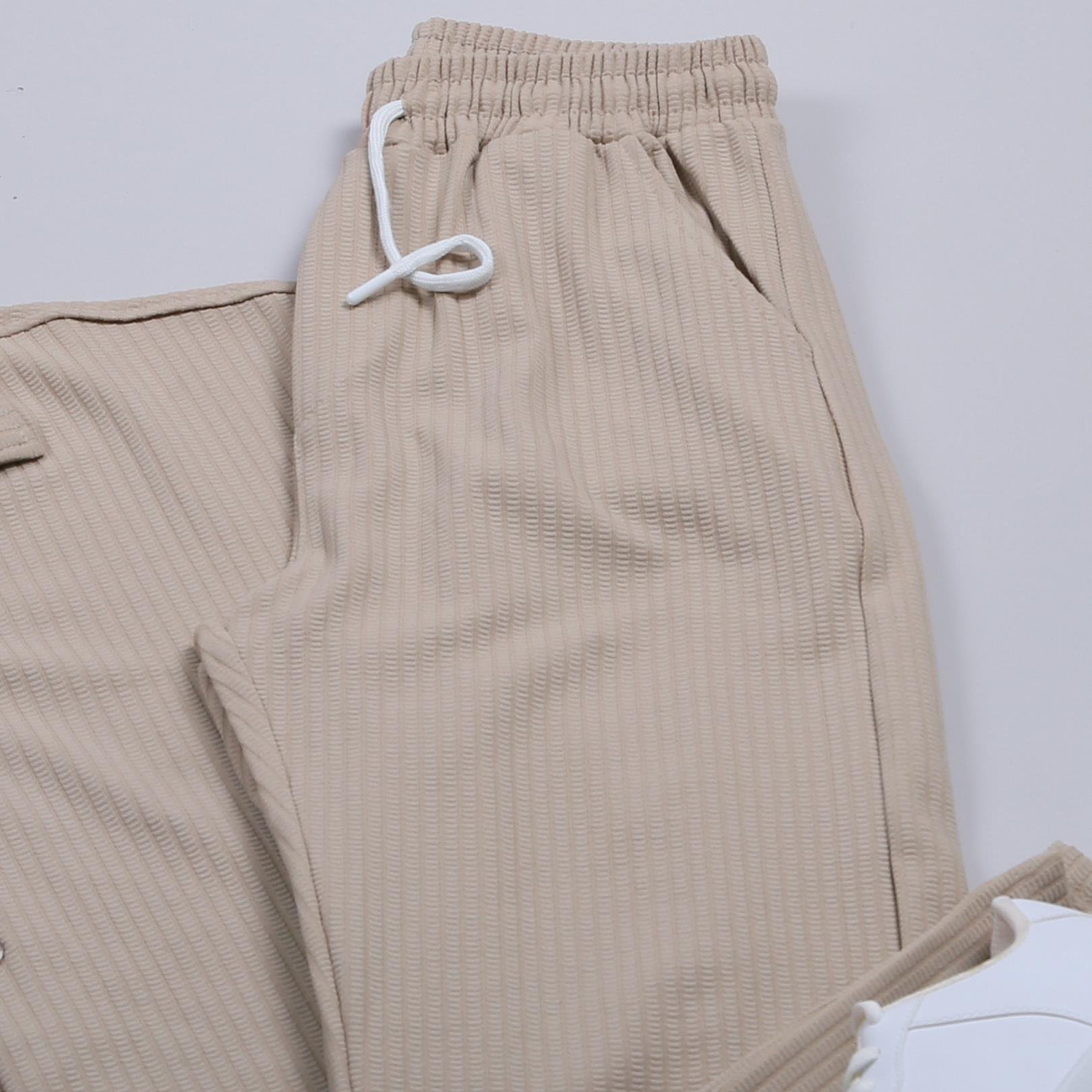 Bej Spor Takım Ayakkabı Kombin