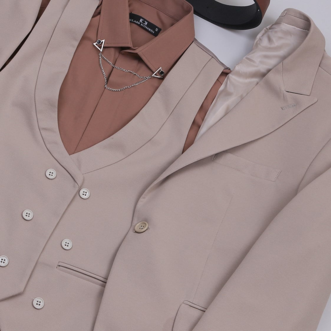 Bej Takım Elbise  Kombini