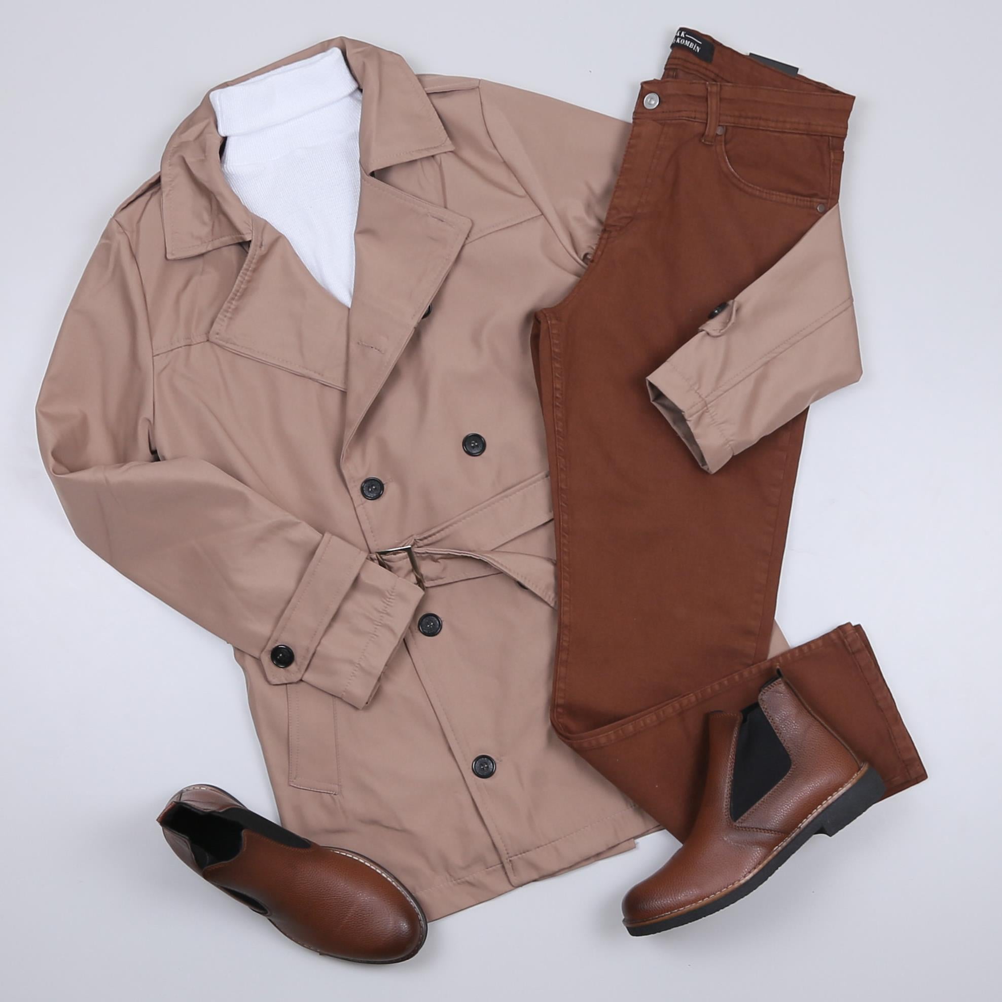 Bej Trençkot Pantolon Bot Kombini 
