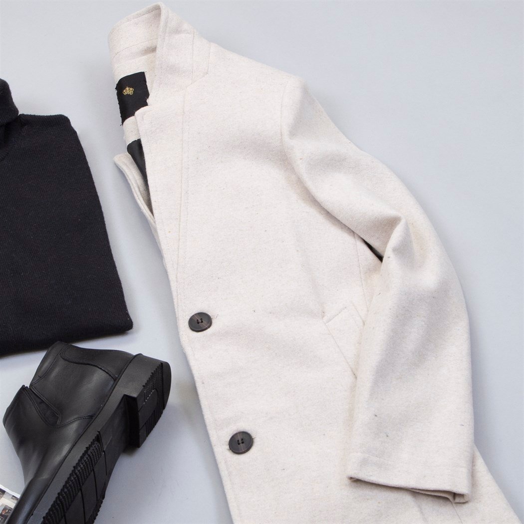 Bej Uzun Kaşe Kaban Boğazlı Kazak Pantolon Bot Kombin