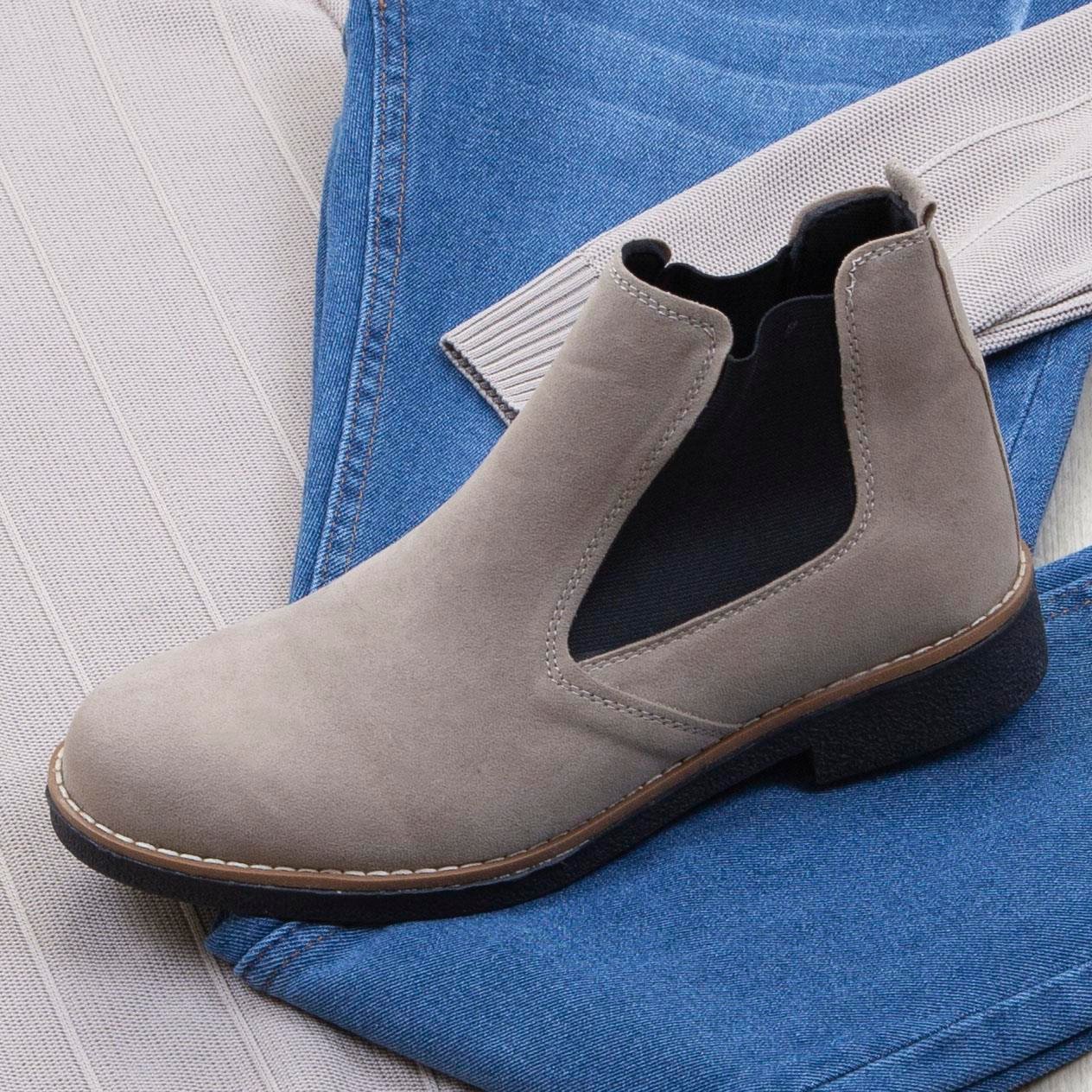 Bej Yarım Balıkçı Triko Kazak Pantolon Bot Kombin