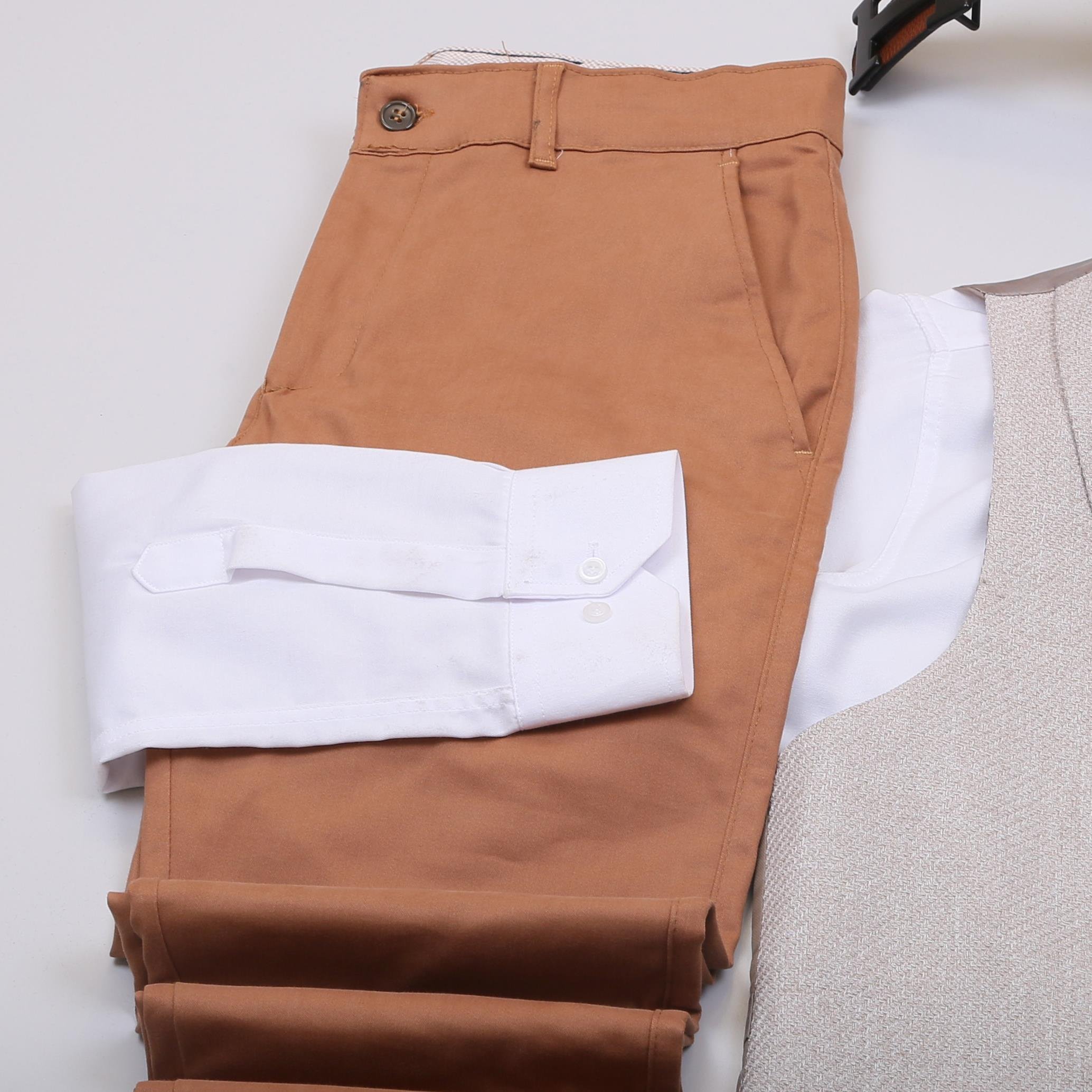 Bej Yelek Gömlek Pantolon Ayakkabı Kombin