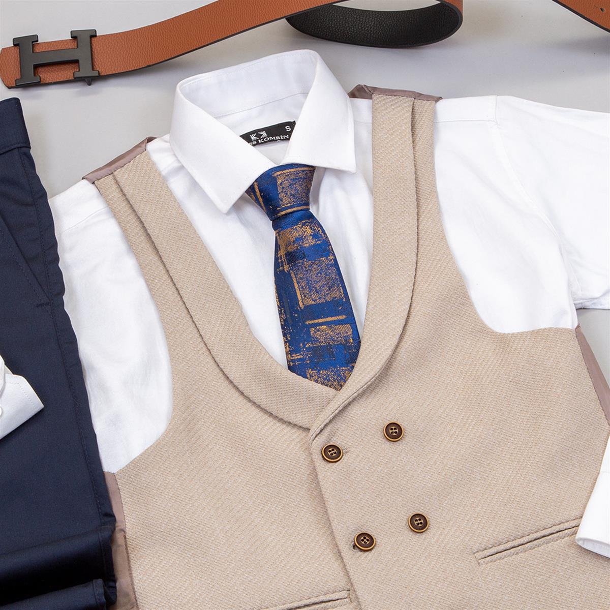 Bej Yelek Gömlek Pantolon Ayakkabı Kombin