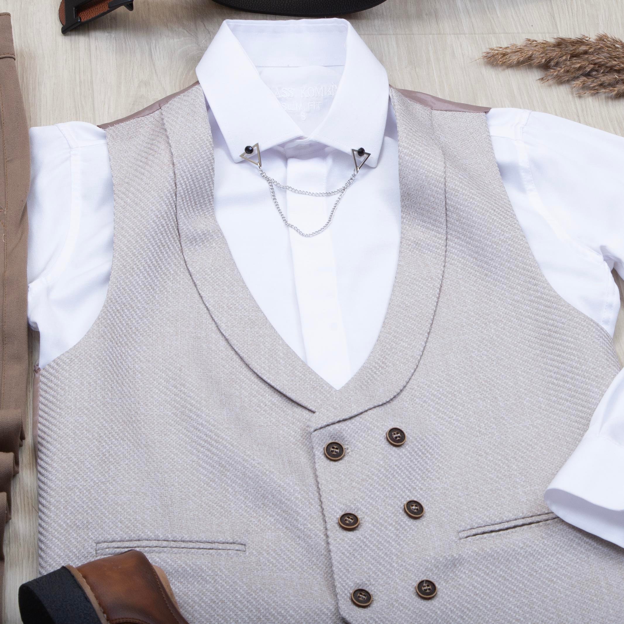 Bej Yelek Gömlek Pantolon Ayakkabı Kombin