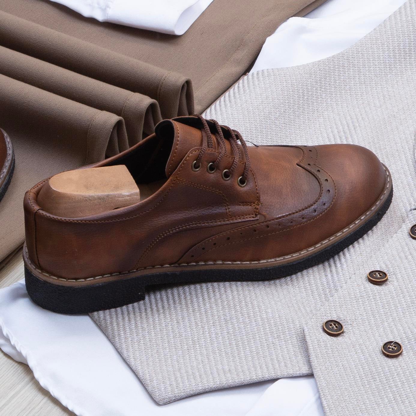 Bej Yelek Gömlek Pantolon Ayakkabı Kombin