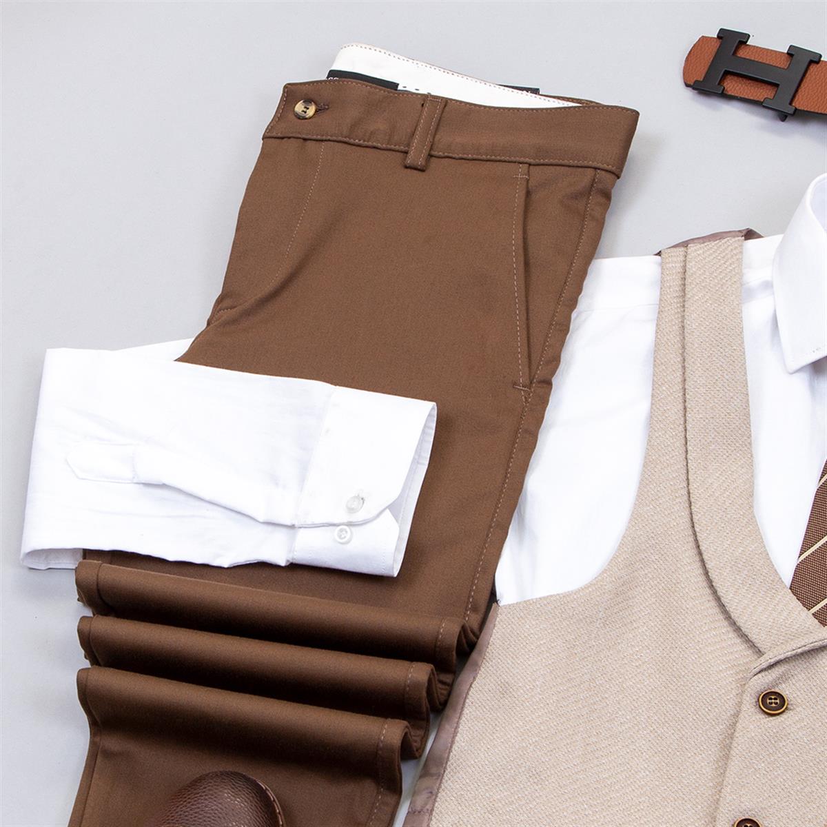 Bej Yelek Gömlek Pantolon Ayakkabı Kombin