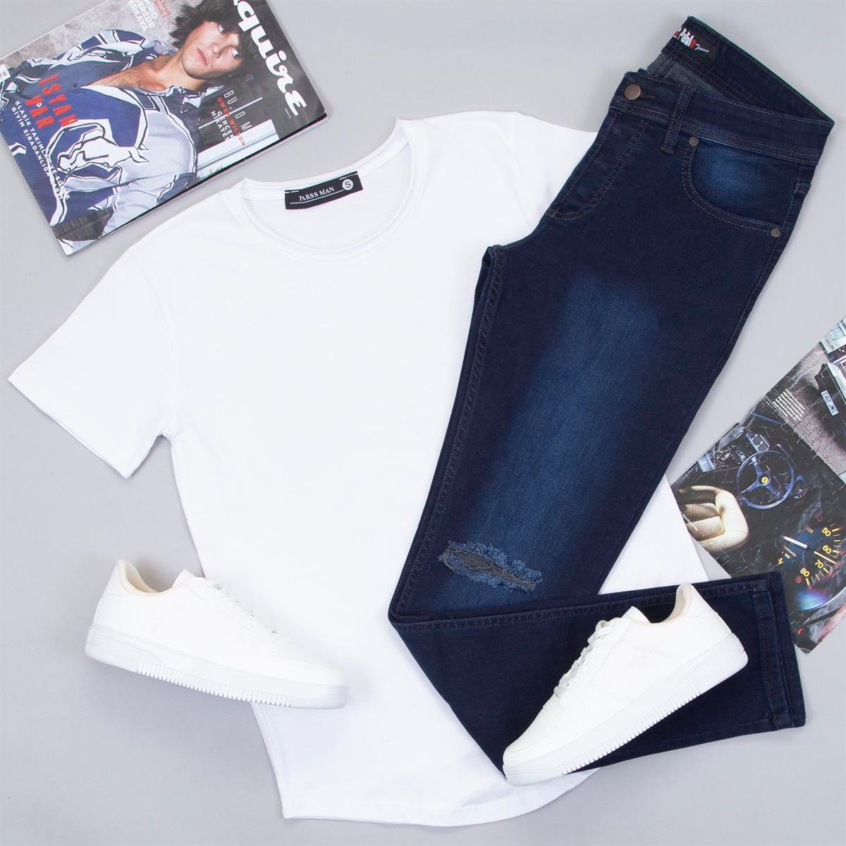 Beyaz Basic Tişört Pantolon Ayakkabı Kombin