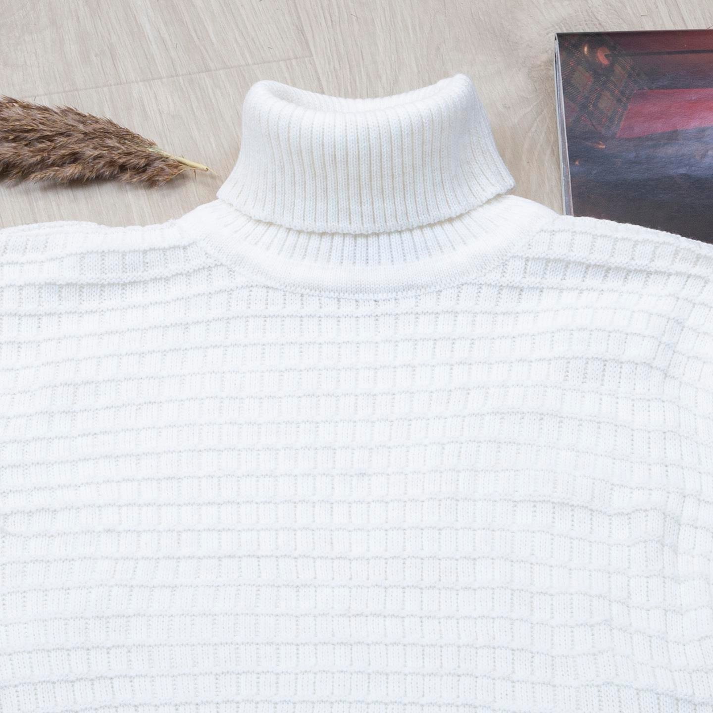 Beyaz Boğazlı Triko Kazak Pantolon Bot Kombin