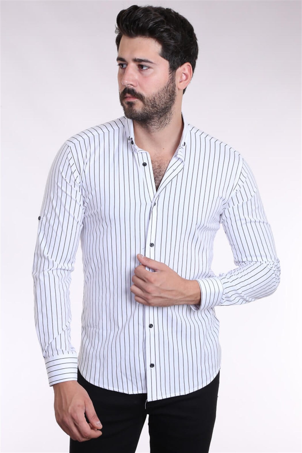 Beyaz Çizgili Gömlek