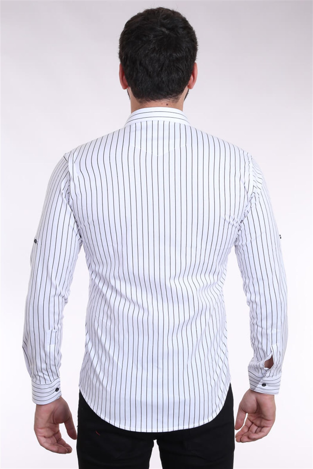 Beyaz Çizgili Gömlek