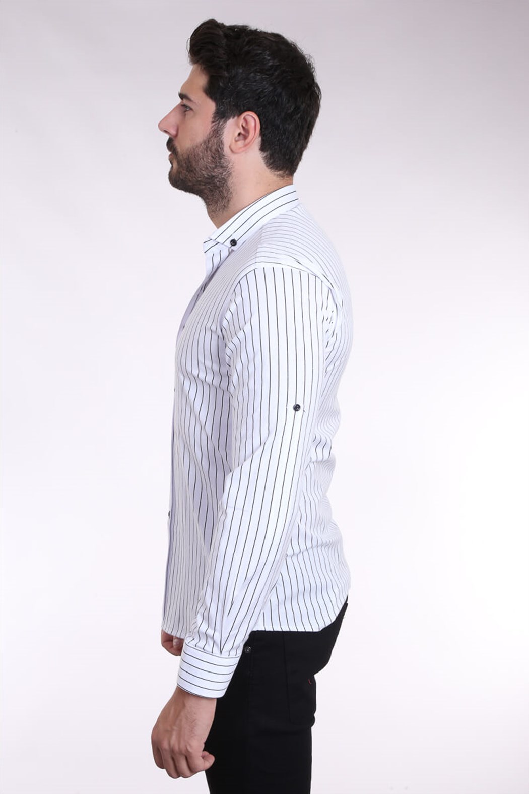Beyaz Çizgili Gömlek