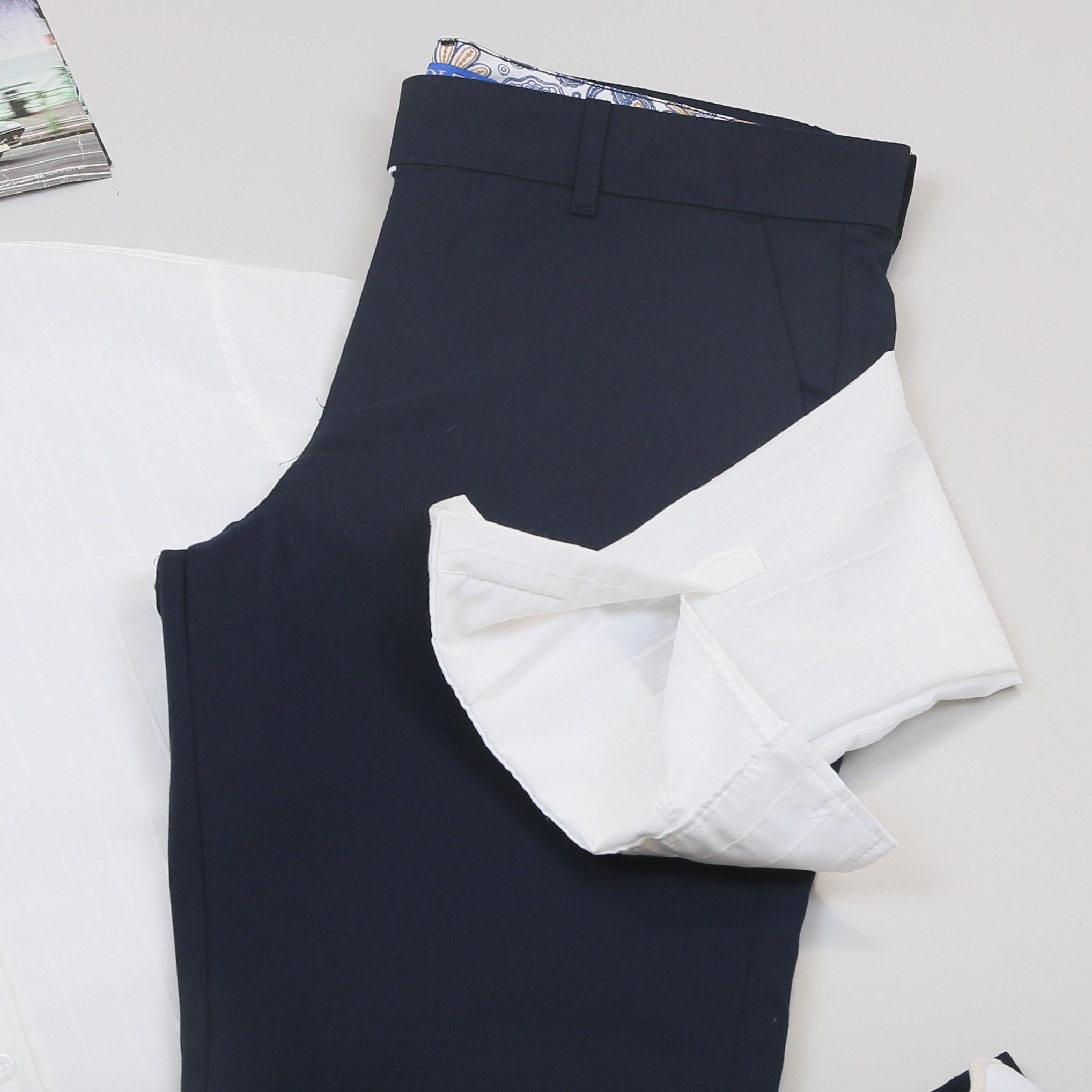 Beyaz Çizgili Gömlek Pantolon Ayakkabı Kombin