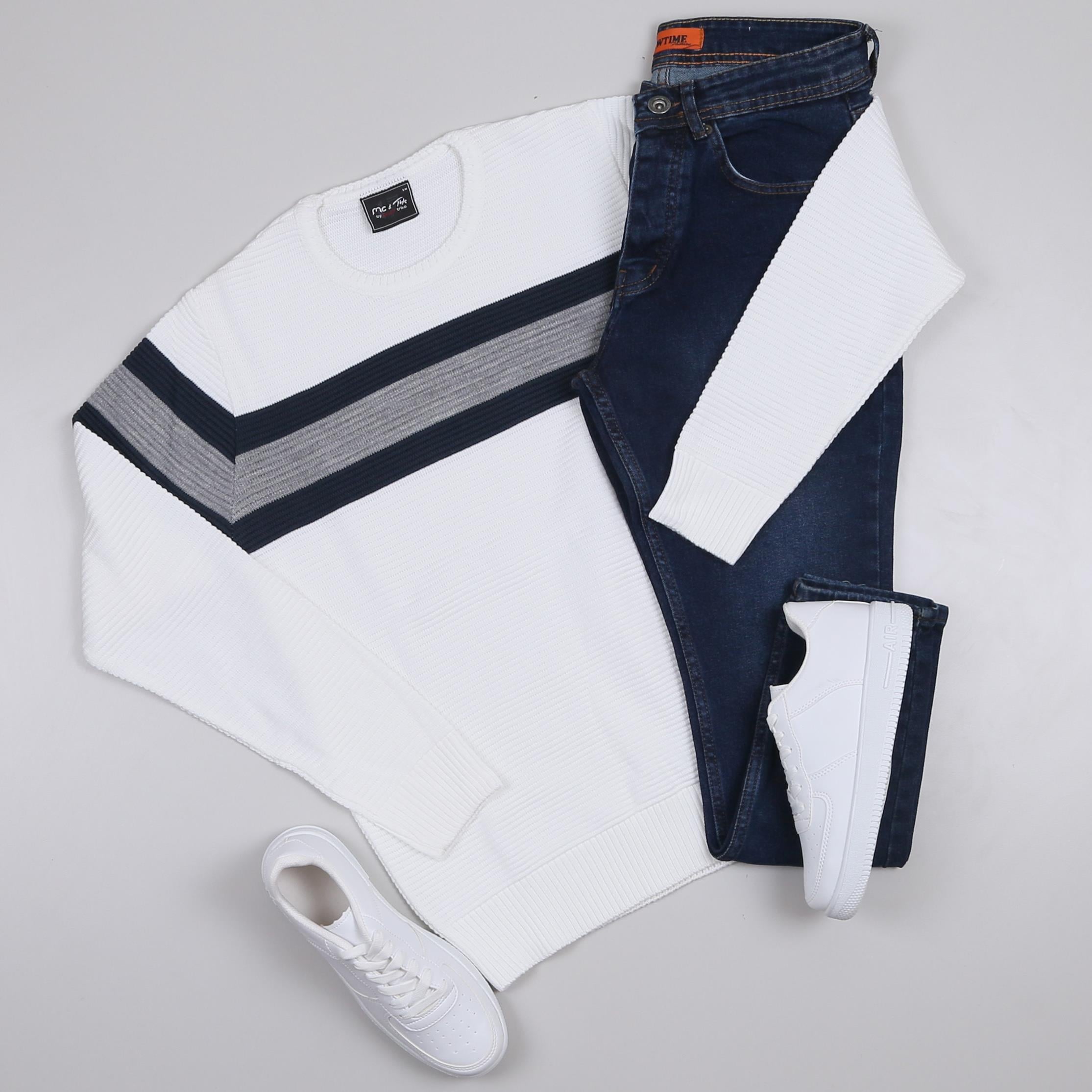 Beyaz Çizgili Kazak Pantolon Ayakkabı Kombini