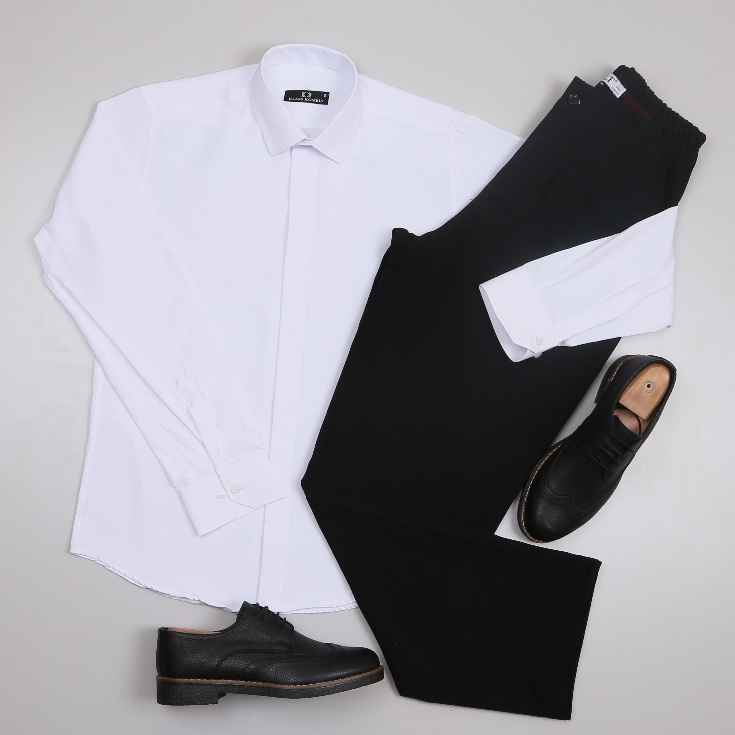 Beyaz  Gömlek Baggy Siyah kumaş Pantolon