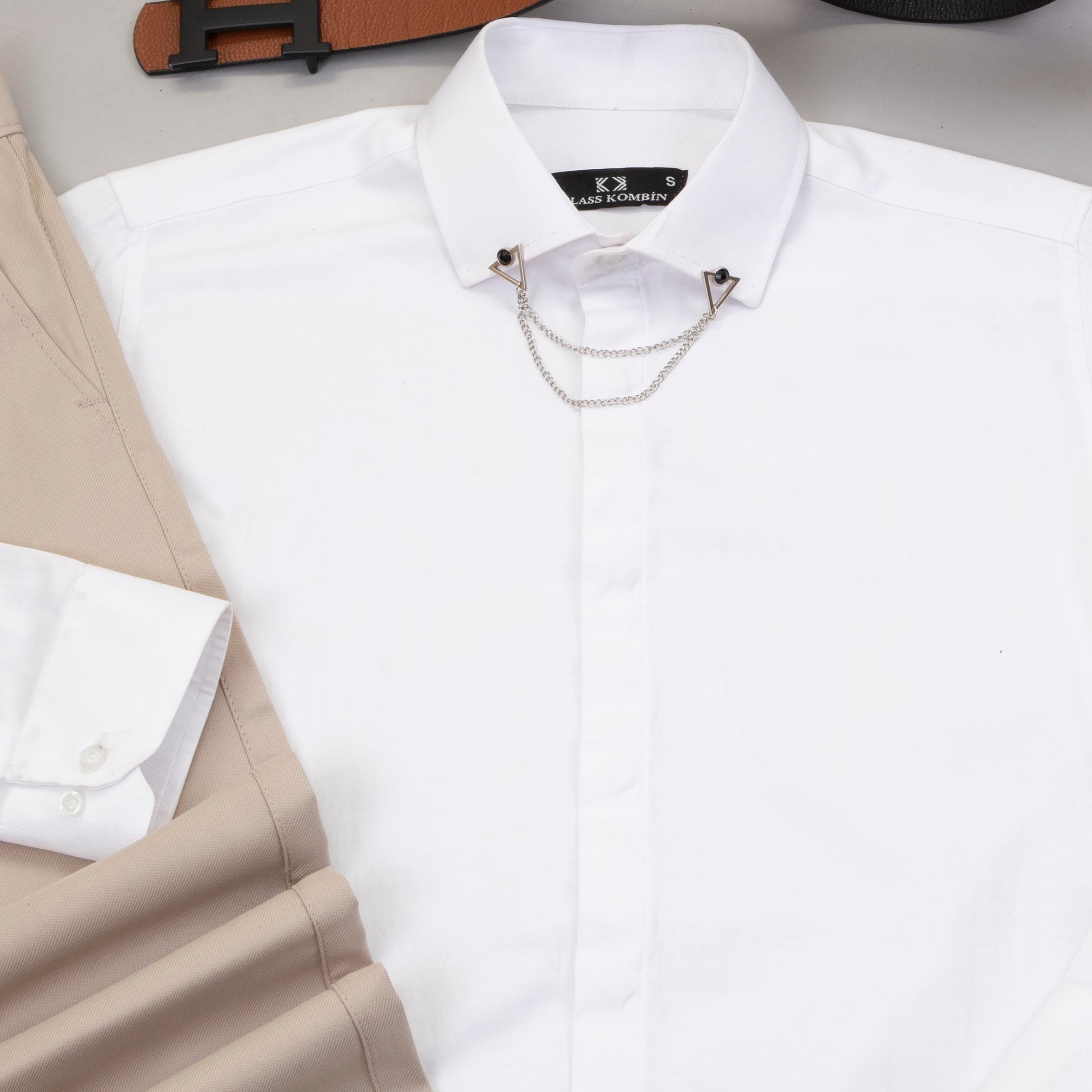 Beyaz Gömlek Bej Pantolon Ayakkabı Kombin