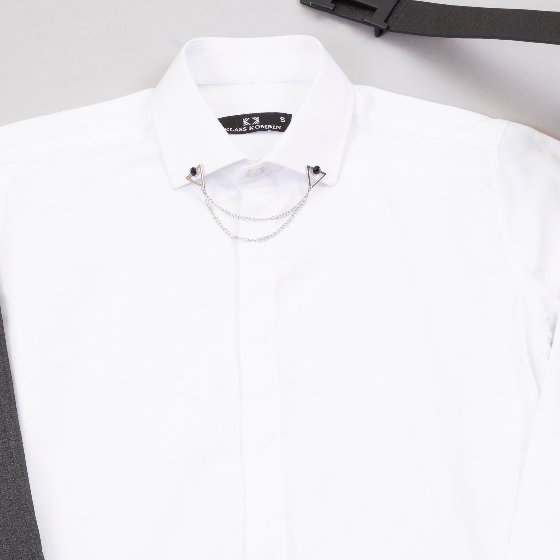 Beyaz Gömlek Füme Pantolon Ayakkabı Kombin